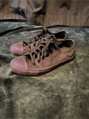 Converse Low-Top Glitter Sneakers in Black and Purple